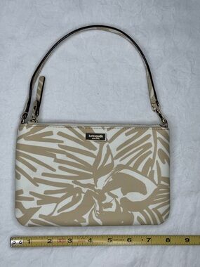 kate spade Beige and White Floral Print Wristlet